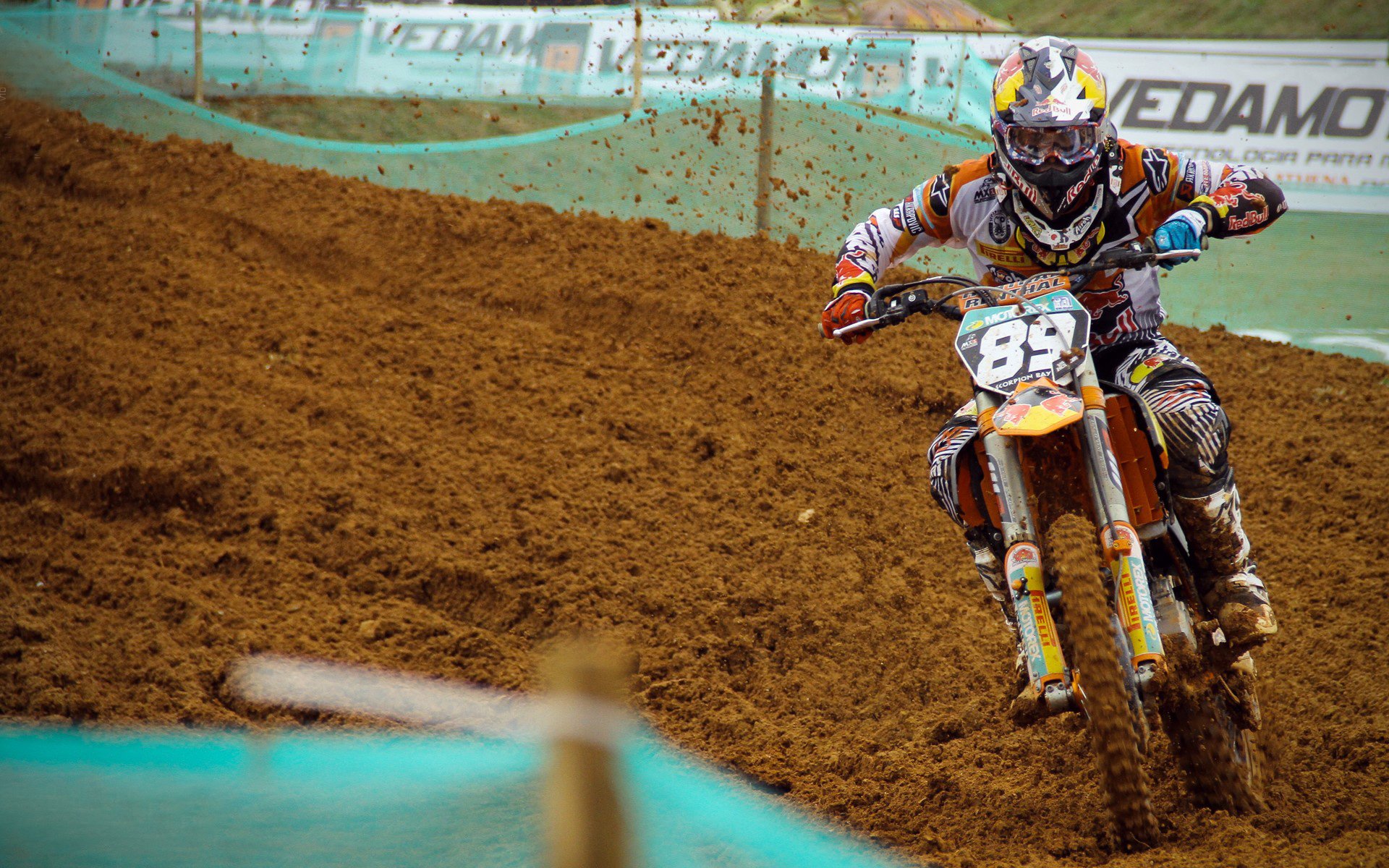 开云官网在线-三年滑行段对比：中方控制更精准